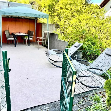 Ruhige Terrasse Taunusblick